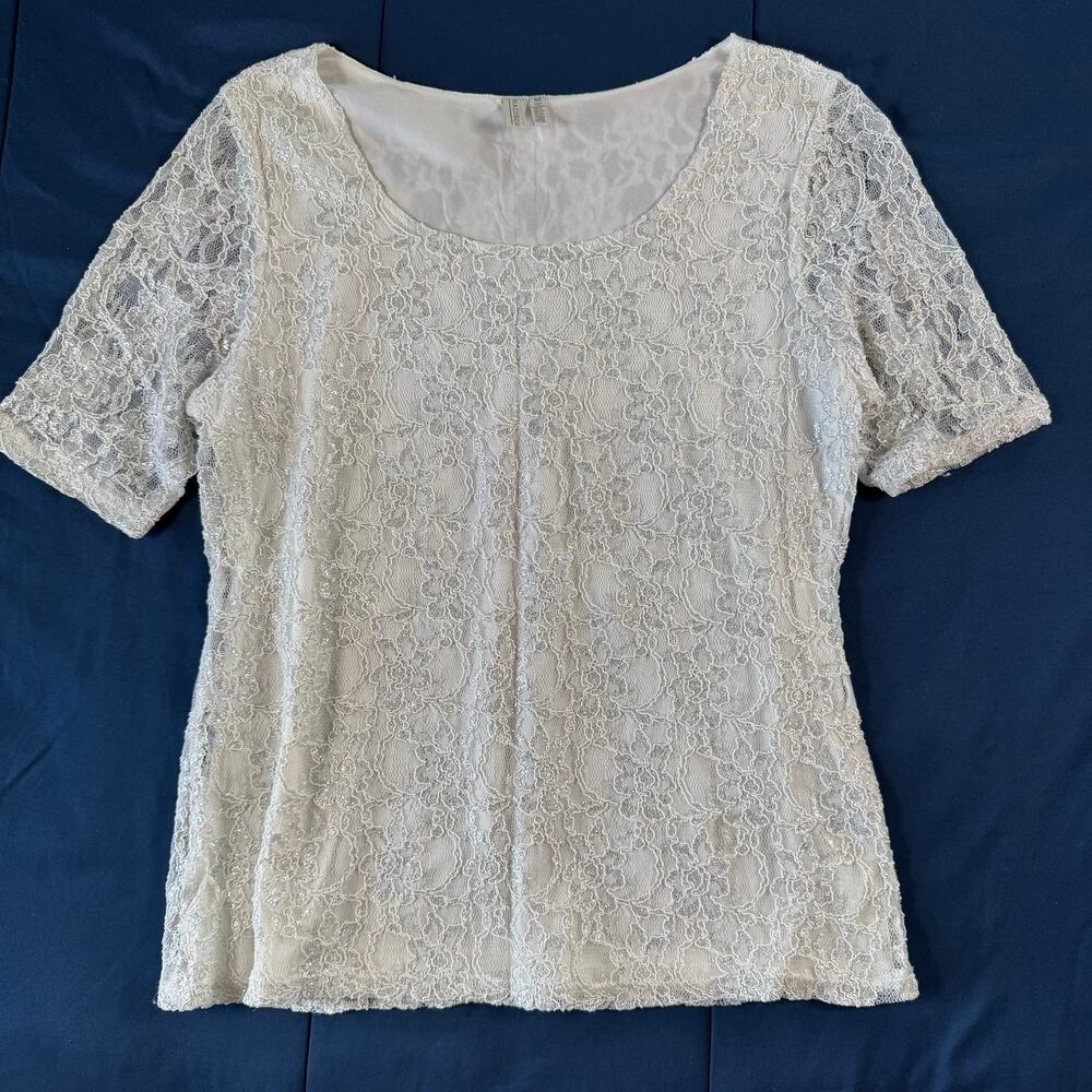 Madison White Floral Lace Overlay Short Sleeve Top Medium